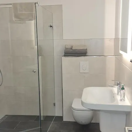 Апартаменты Neues Ruhrtal 2 Mit Balkon *